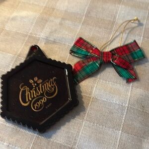 Avon 1876 Cape Cod Collection 1990 Christmas Ornament.  Comes with original box!